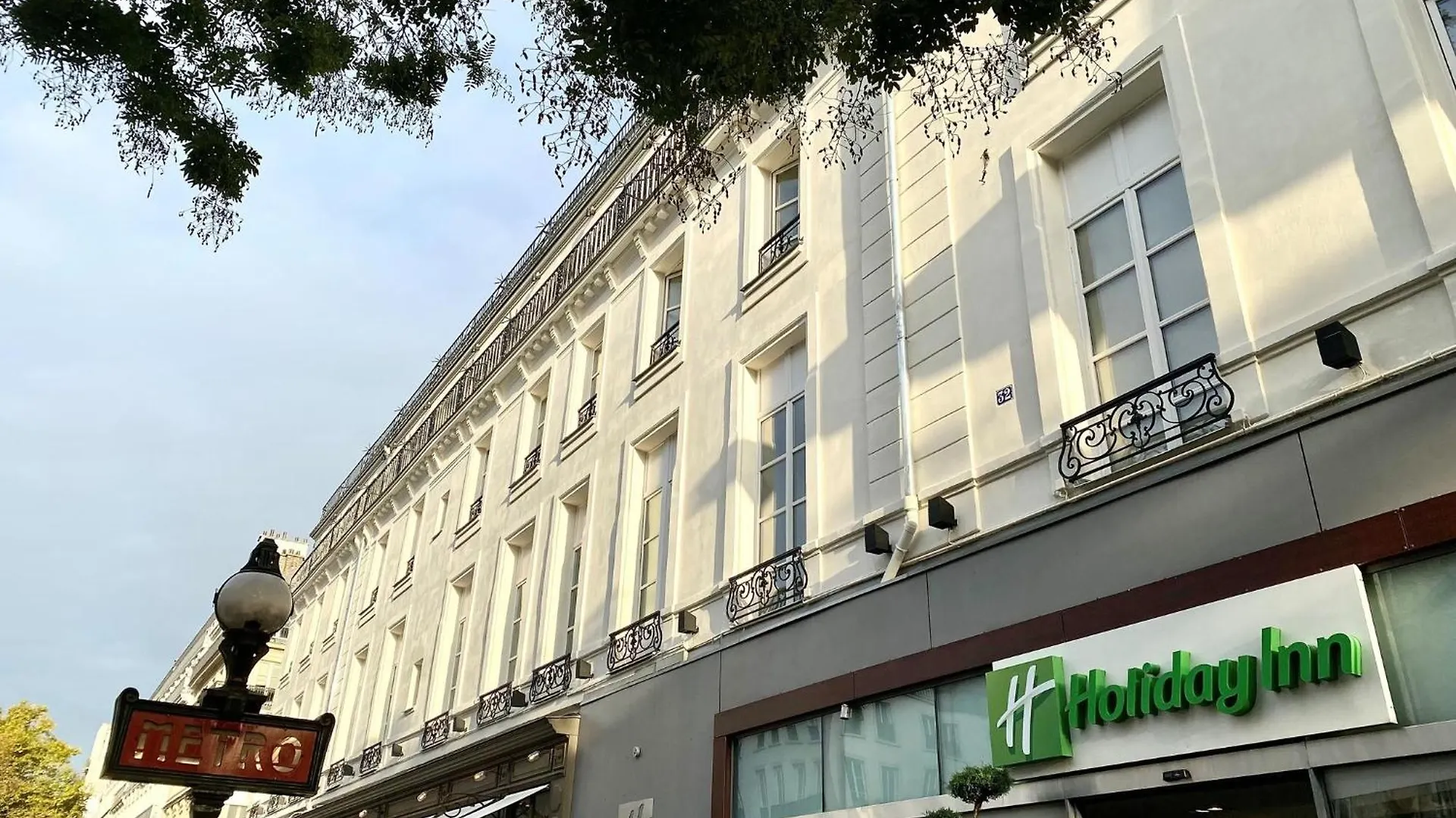 Where to Stay Near Champ de Mars : 10 Hôtels Familiaux à Paris