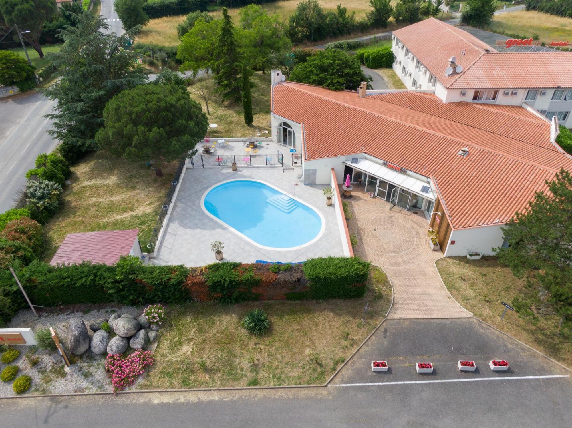 15 Hôtels Familiaux en Midi-Pyrénées pour un Séjour Réussi