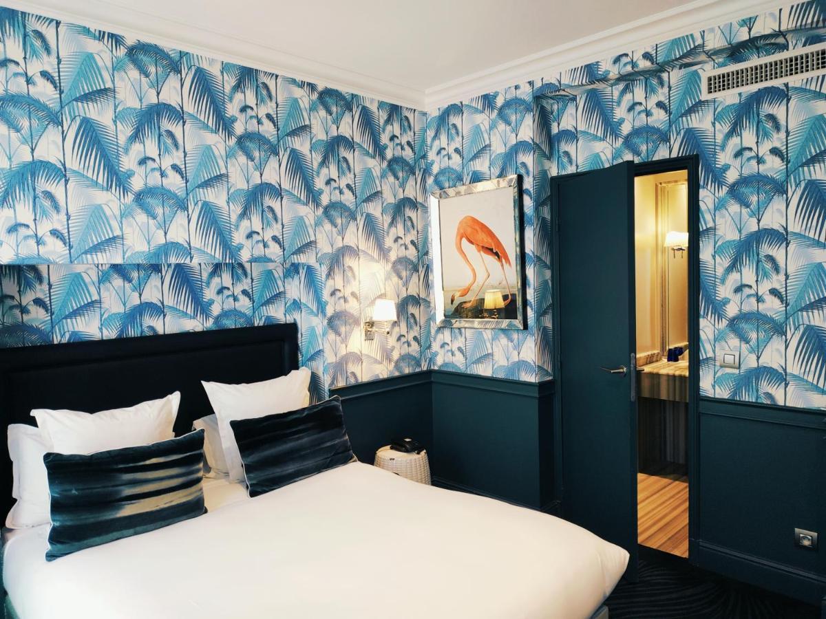 5 Hôtels Business aux Champs-Élysées pour Voyager Efficacement