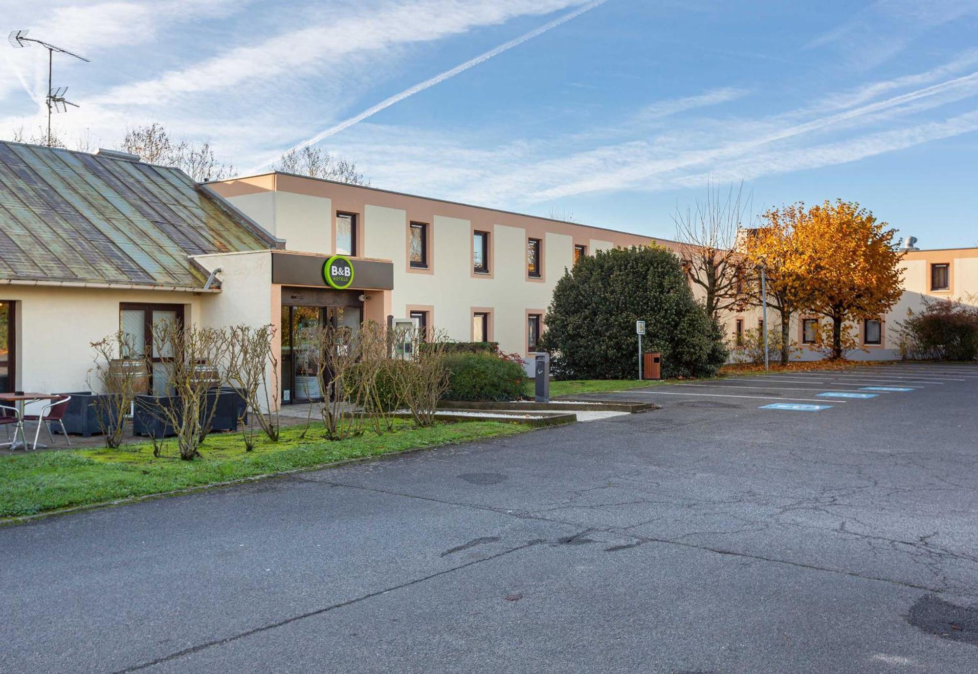 Où Dormir Pas Cher sur l'A10 : 9 Hôtels Budget Sélectionnés