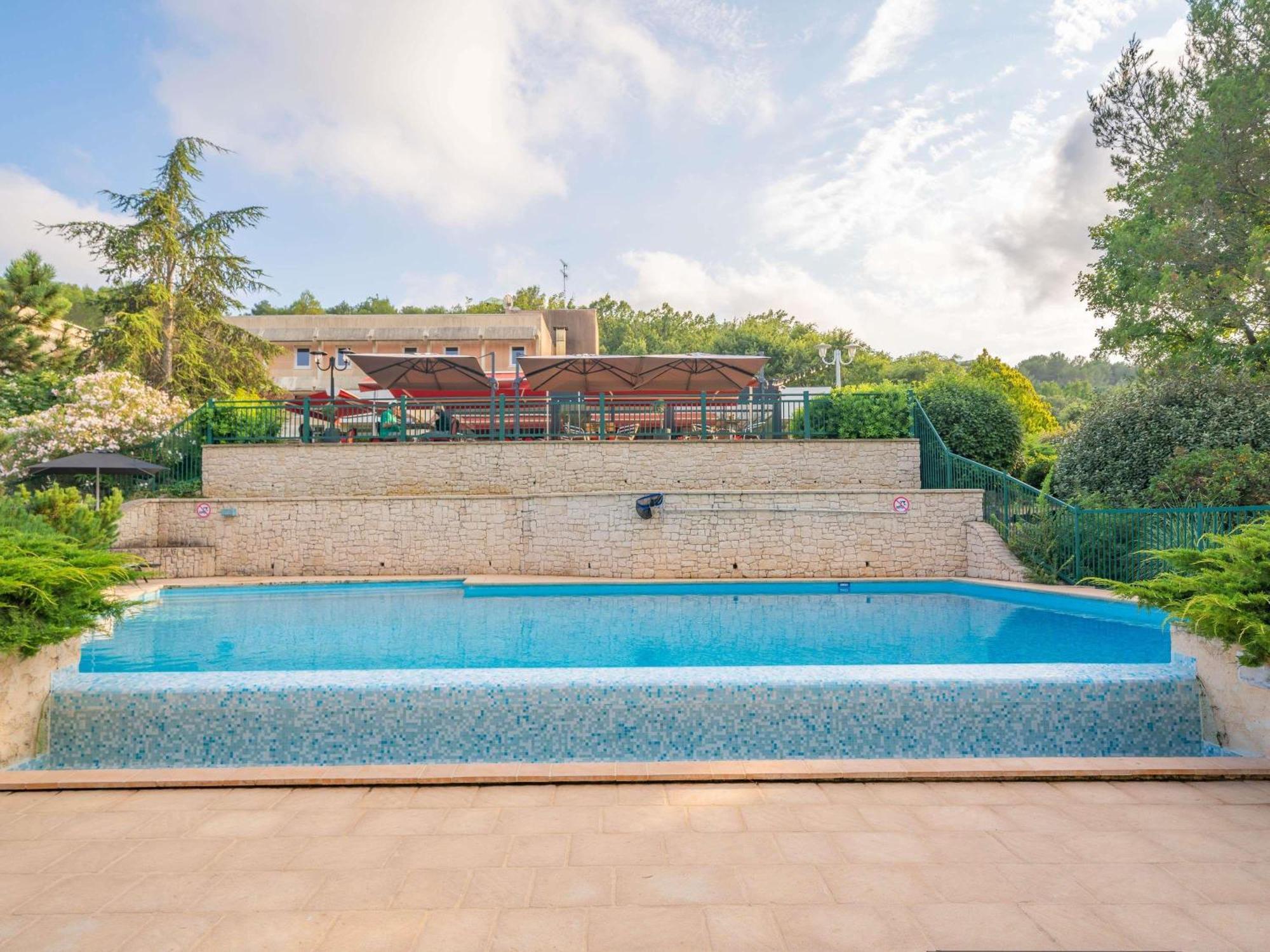 Séjourner près de Sophia Antipolis : 4 Hôtels pour Couples Comparés